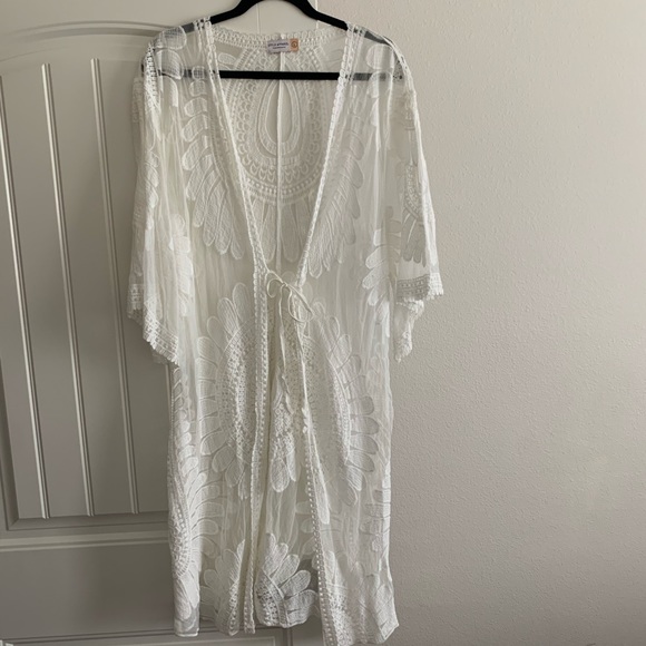 Sheer White/Ivory Lace Embroidery Kimono - Picture 2 of 7